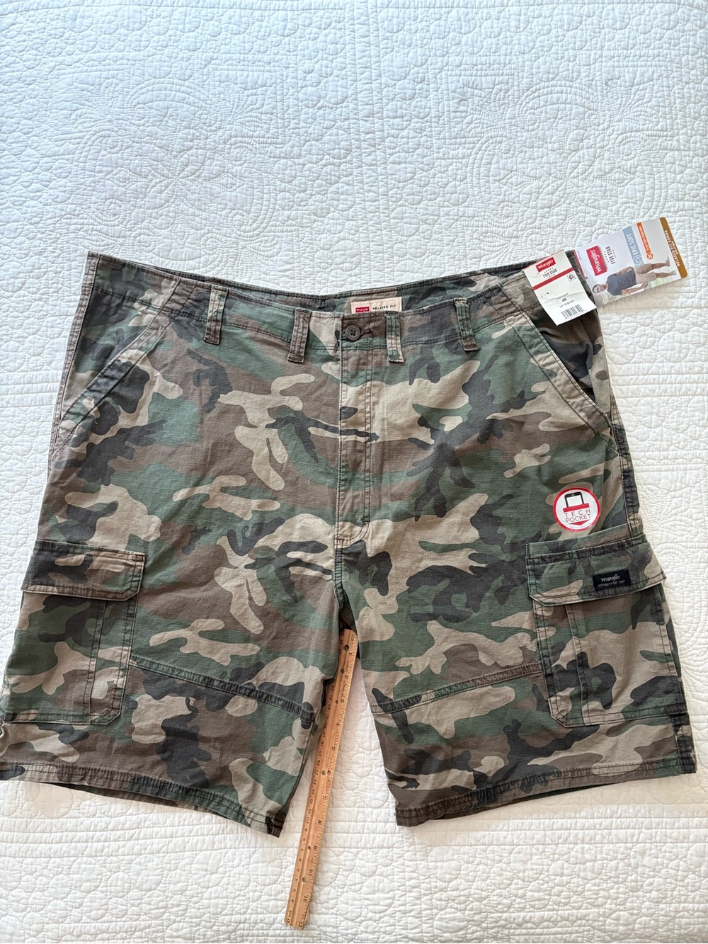 Wrangler Men's Camouflage Cargo Shorts - Green/Tan